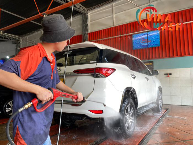 Dịch vụ rửa xe ô tô quận Thủ Đức chuyên nghiệp