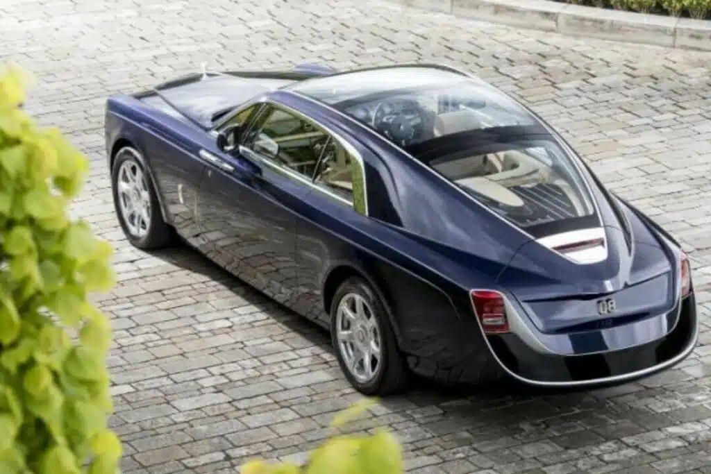 ROLLS-ROYCE SWEPTAIL (308 tỷ)