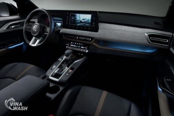 Dán PPF nội thất xe Mitsubishi XForce