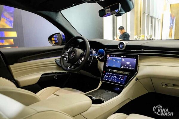 Dán PPF nội thất xe Maserati Grecale