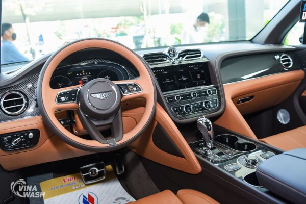 Vị trí Dán PPF nội thất xe Bentley Bentayga