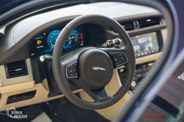 Vị trí Dán PPF nội thất xe Jaguar XF