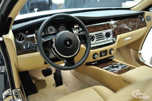 Vị trí Dán PPF nội thất xe Rolls-Royce Wraith