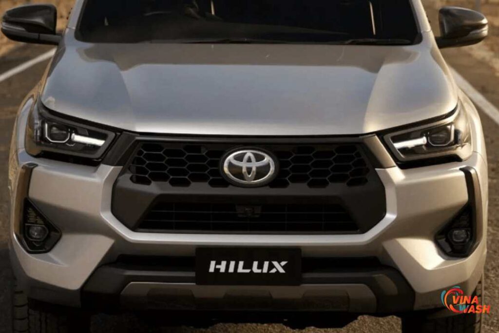 Đầu xe Toyota Hilux