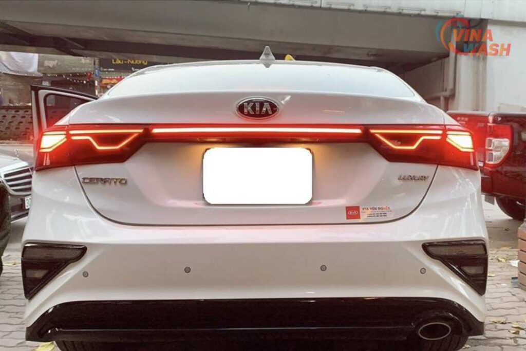 Đuôi xe KIA Cerato