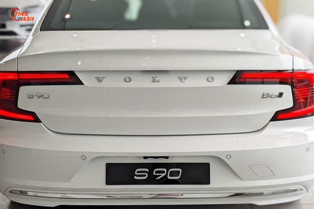 Thiết kế đuôi xe Volvo S90