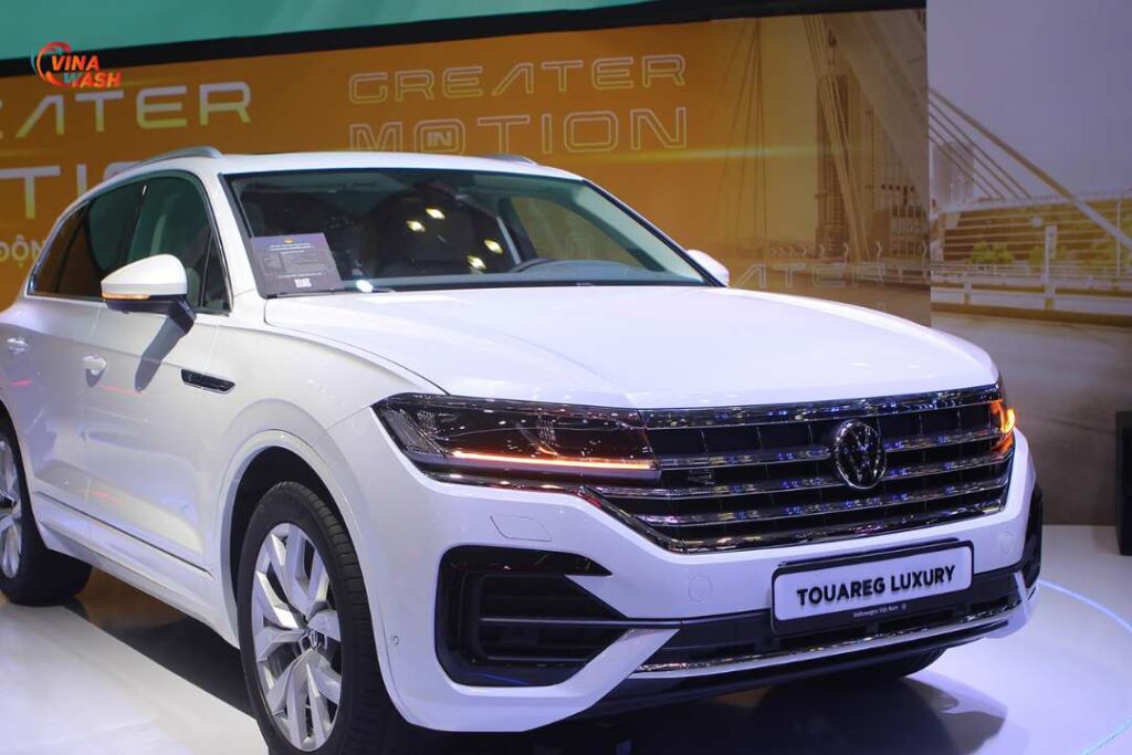 Giá xe Volkswagen Touareg chi tiết
