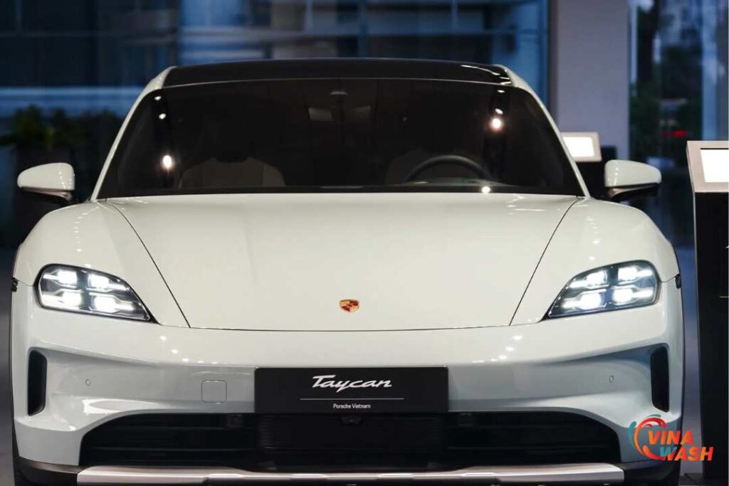 Thiết kế đầu xe Porsche Taycan