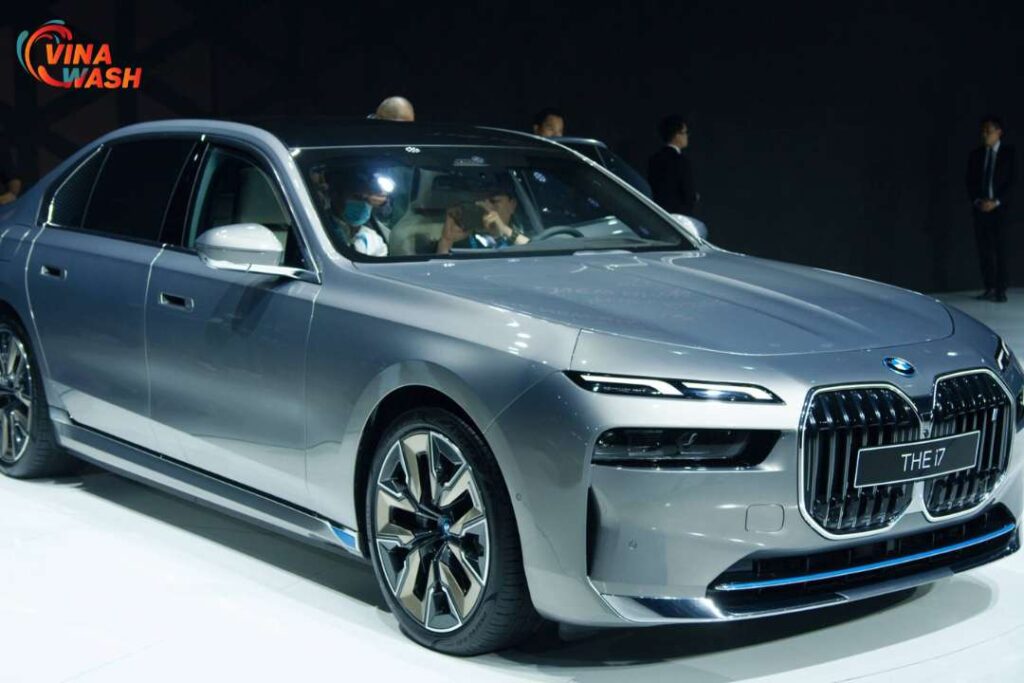 Chi phí vận hành xe BMW i7 hàng năm