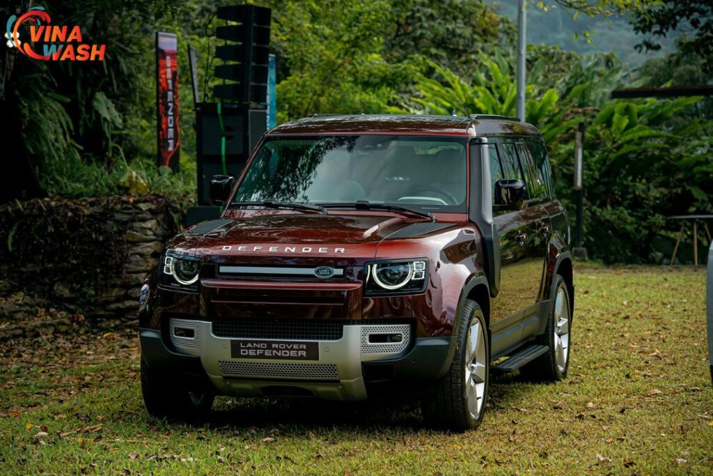 Chi phí vận hành Land Rover Defender hàng năm bao nhiêu?
