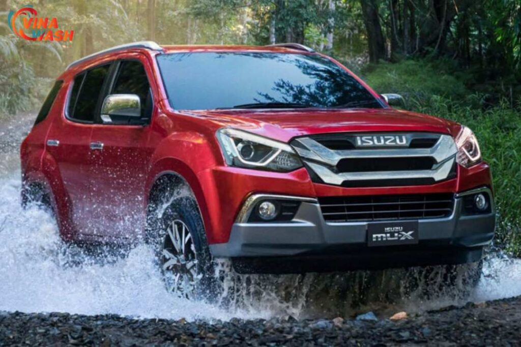 Giá xe Isuzu MUX tại Việt Nam