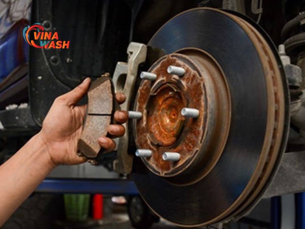 má phanh bị hư hỏng sau thời gian dài sử dụng