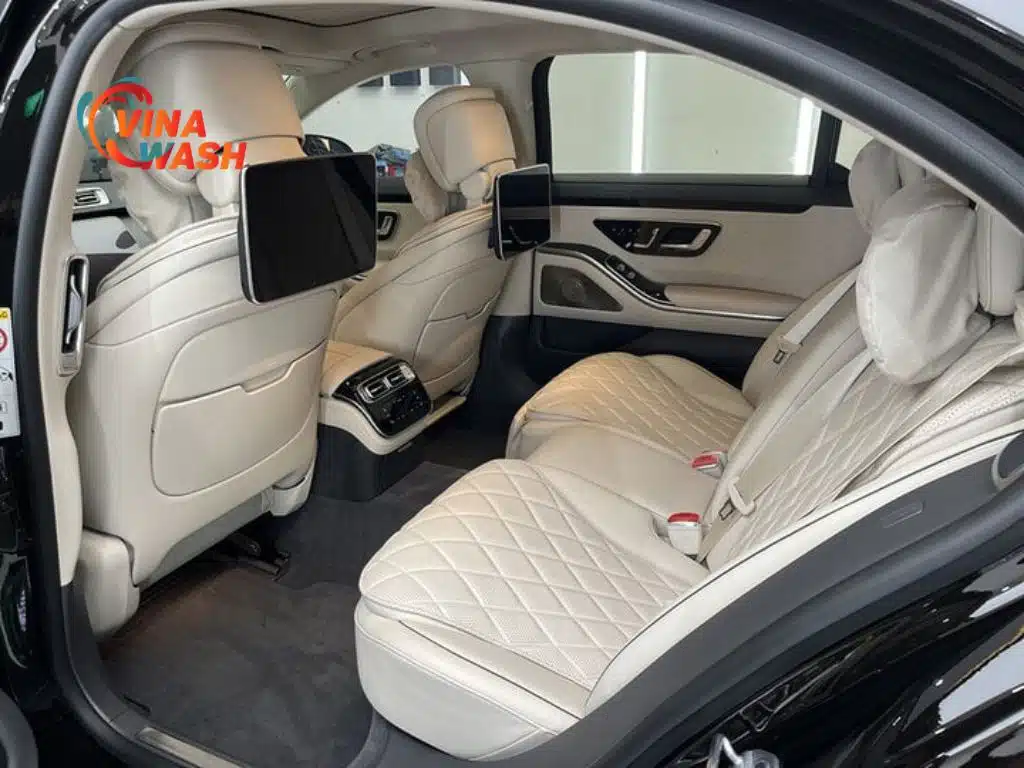 Nội thất xe ô tô không bị nhàu, nếp gấp, không bạc màu, bị nứt