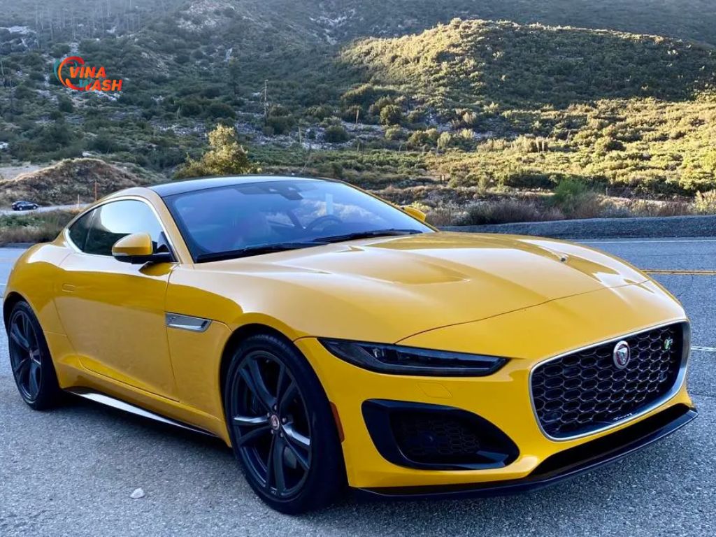 Jaguar F-type R biểu tượng cho phong cách sống khác biệt, thể hiện cá tính của giới doanh nhân trẻ thành đạt và những tín đồ tốc độ thực thụ
