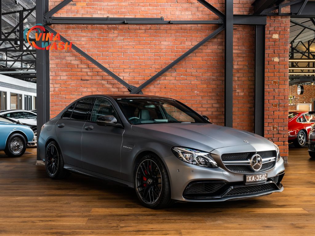Mercedes-AMG C 63 S E Performance 2025: Mẫu sedan hạng sang với khả năng vận hành sánh ngang siêu xe, tích hợp công nghệ hybrid tiên tiến