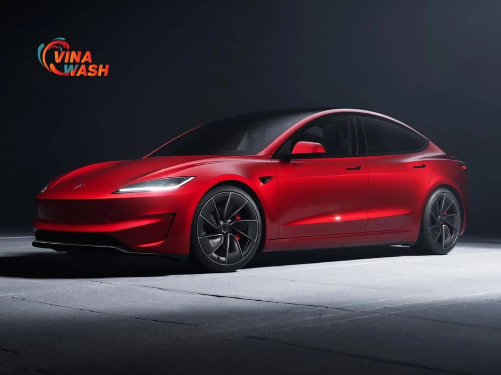 Mọi người có thể đặt mua Tesla model 3 thông qua các đơn vị tư nhân