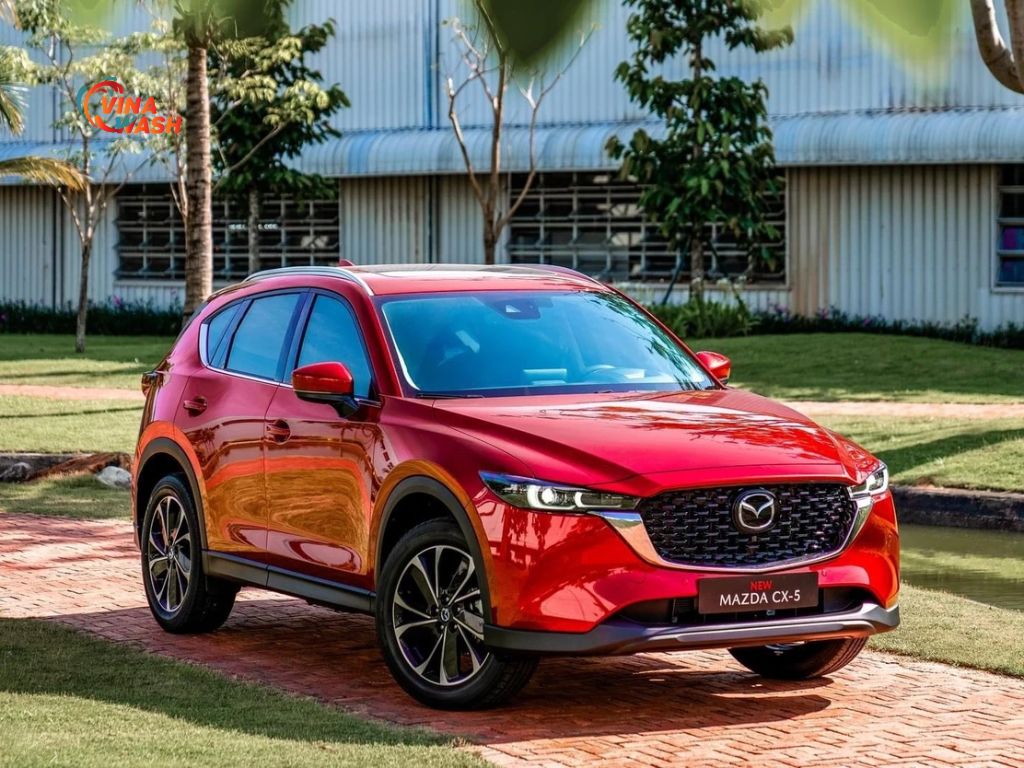 Mazda CX-5 nổi tiếng với thiết kế đẹp và tích hợp nhiều công nghệ an toàn