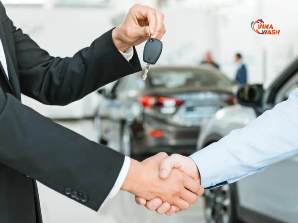 Vứt tiền qua cửa sổ là khi bạn ít có nhu cầu sử dụng nhưng lại mua xe với khoản vay 50-70% giá trị tài sản
