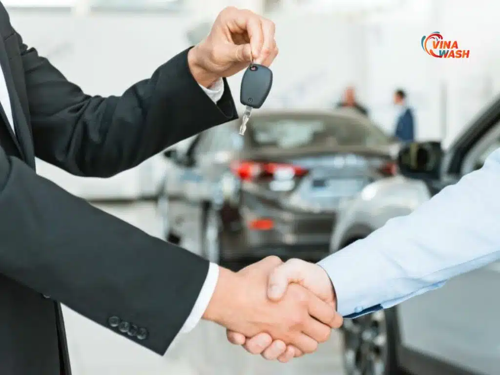 Vứt tiền qua cửa sổ là khi bạn ít có nhu cầu sử dụng nhưng lại mua xe với khoản vay 50-70% giá trị tài sản