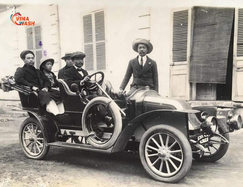 Gia đình Bạch Thái Bưởi đã mua Peugeot từ 1913