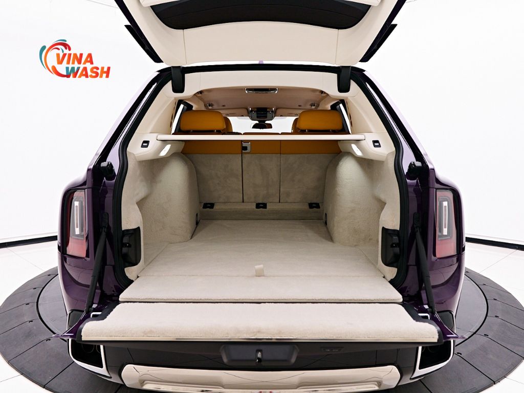 Khoang hành lý của Roll Royce Cullinan