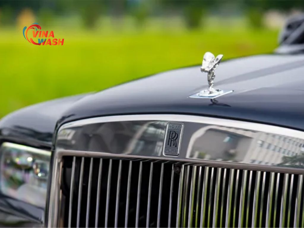 Biểu tượng bất hủ Spirit of Ecstasy – nữ thần bay