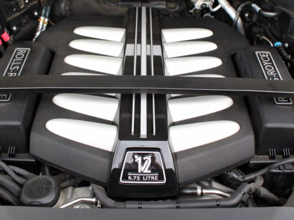Động cơ V12 của Rolls-Royce