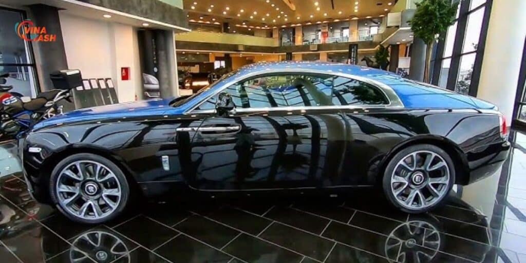 Thân xe và bộ vành Rolls-Royce Wraith