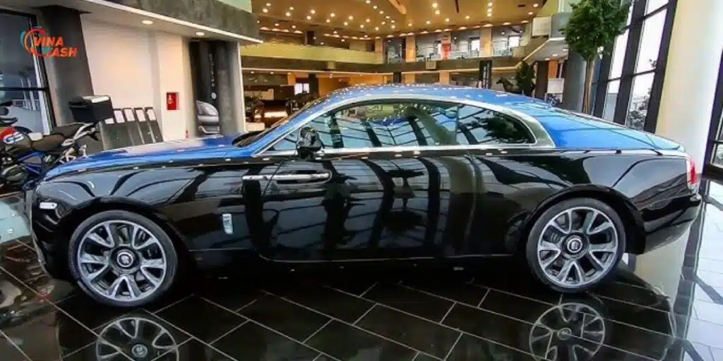 Thân xe và bộ vành Rolls-Royce Wraith