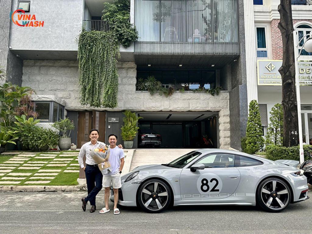 Số “82” tượng trưng năm sinh của Cường “Đô La”