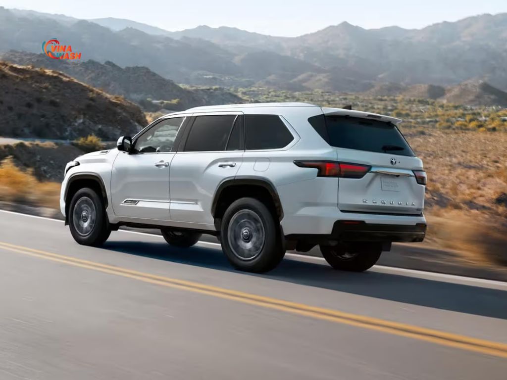 Để mà nói thì thế mạnh của Toyota là độ bền bỉ, mạnh hơn so với Land Cruiser nhưng giá tiền thì mắc hơn