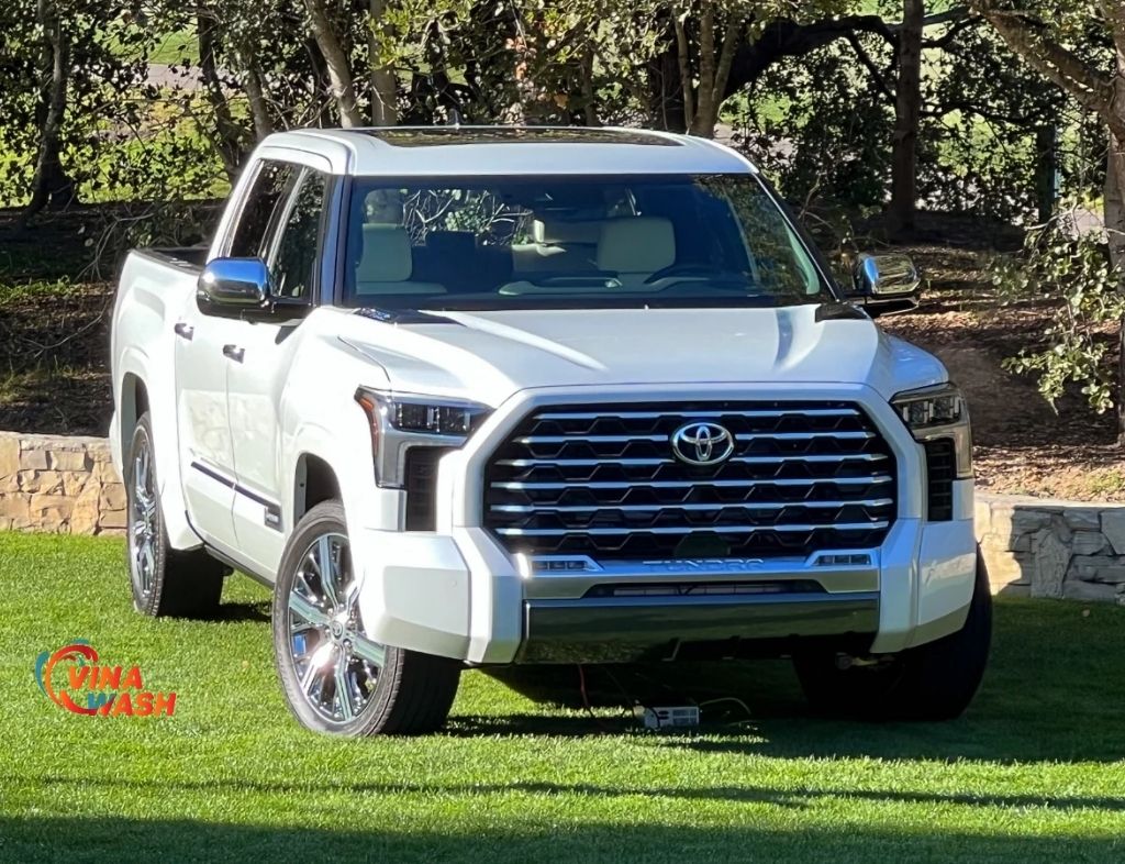 Điểm mạnh khác của Tundra chính là gói an toàn Toyota Safety Sense 2.5