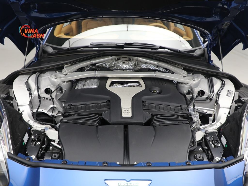 Động cơ của Aston Martin DBX707