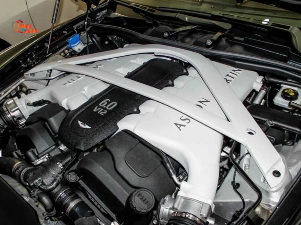 Khối động cơ V12 của Rapide S