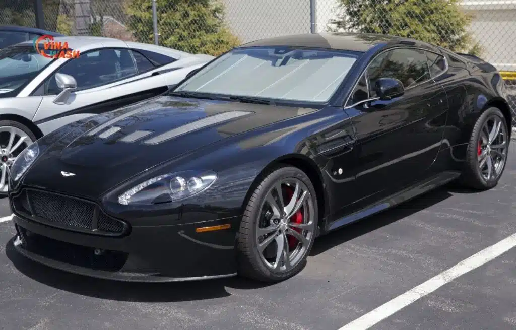 Vantage V8 2005