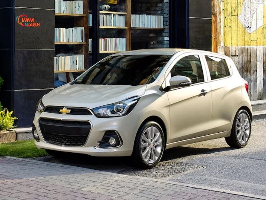 Chevrolet Spark vẫn được trang bị đầy đủ các tính năng an toàn thiết yếu nhằm bảo vệ người dùng trong quá trình vận hành