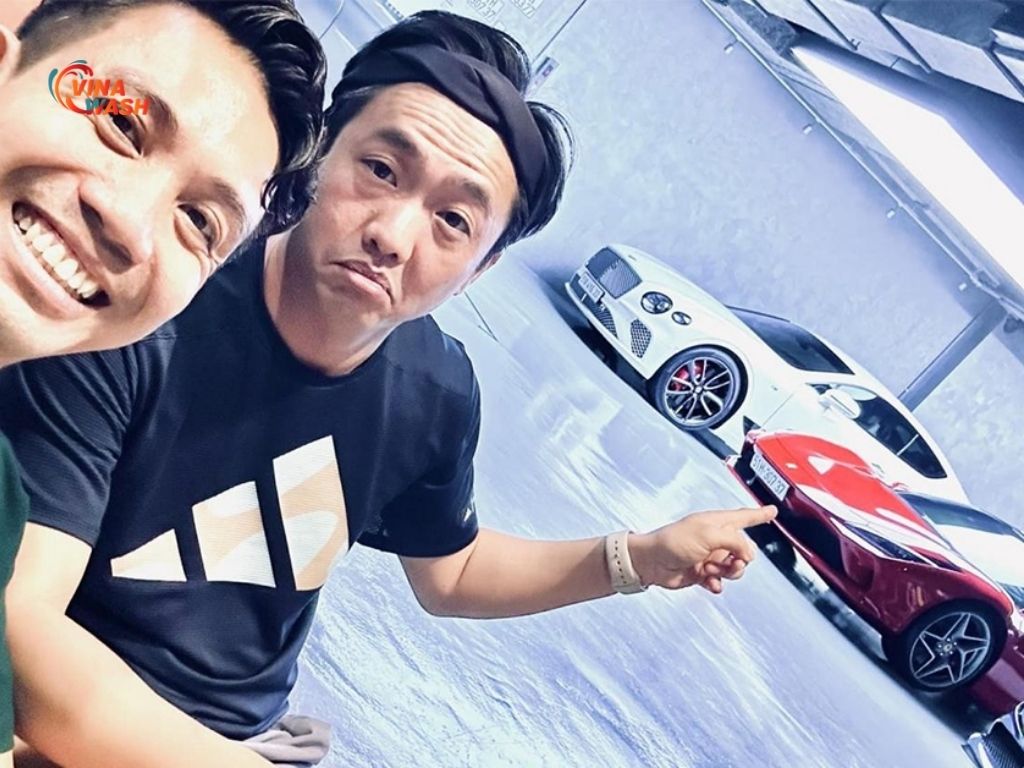 Chiếc siêu xe Ferrari F8 đời 2020 của Cường Đô la được sang tên cho đại gia Minh Nhựa