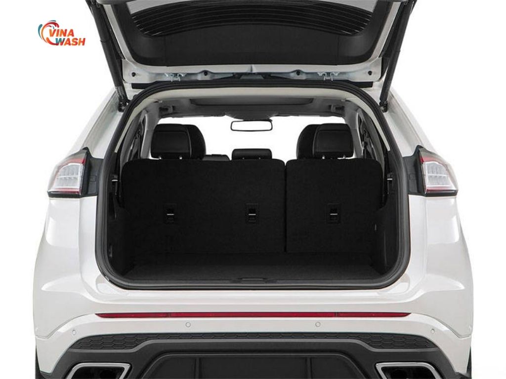 Khoang hành lý Ford Edge 