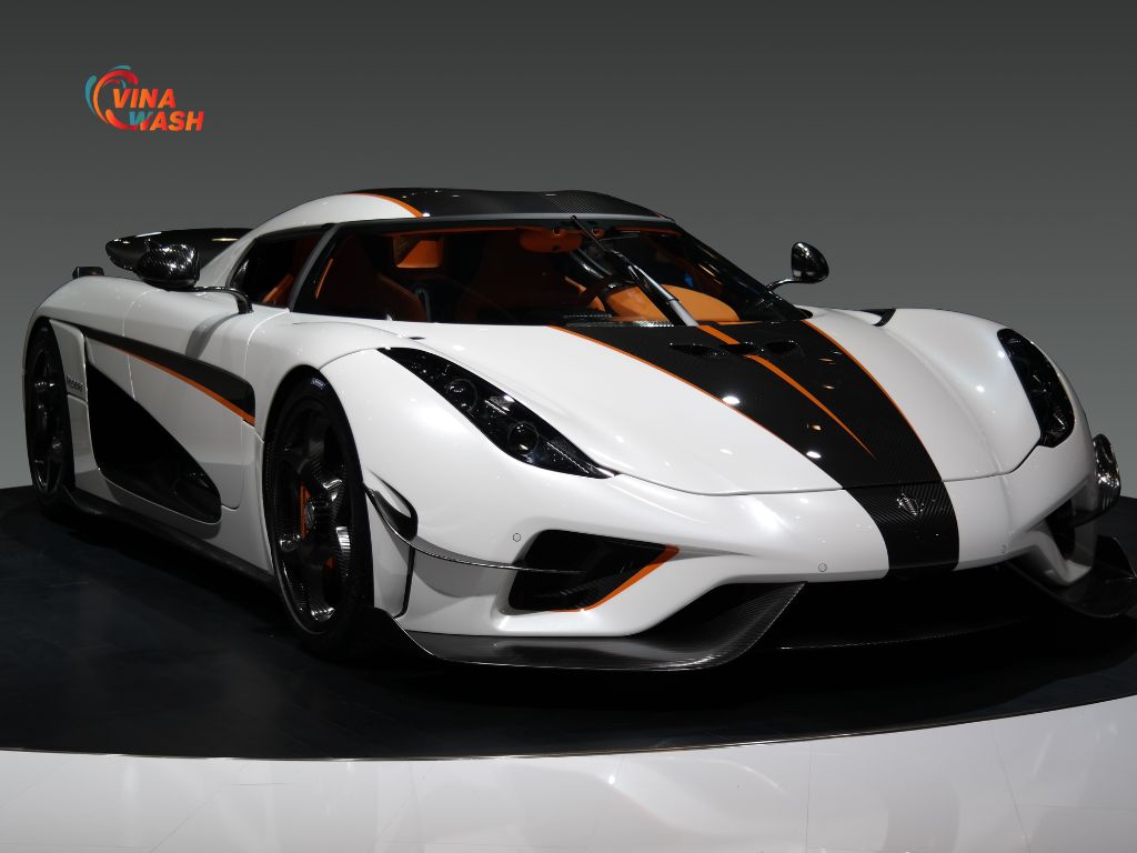 Siêu xe Koenigsegg Regera có giá 200 tỷ đồng tại Việt Nam