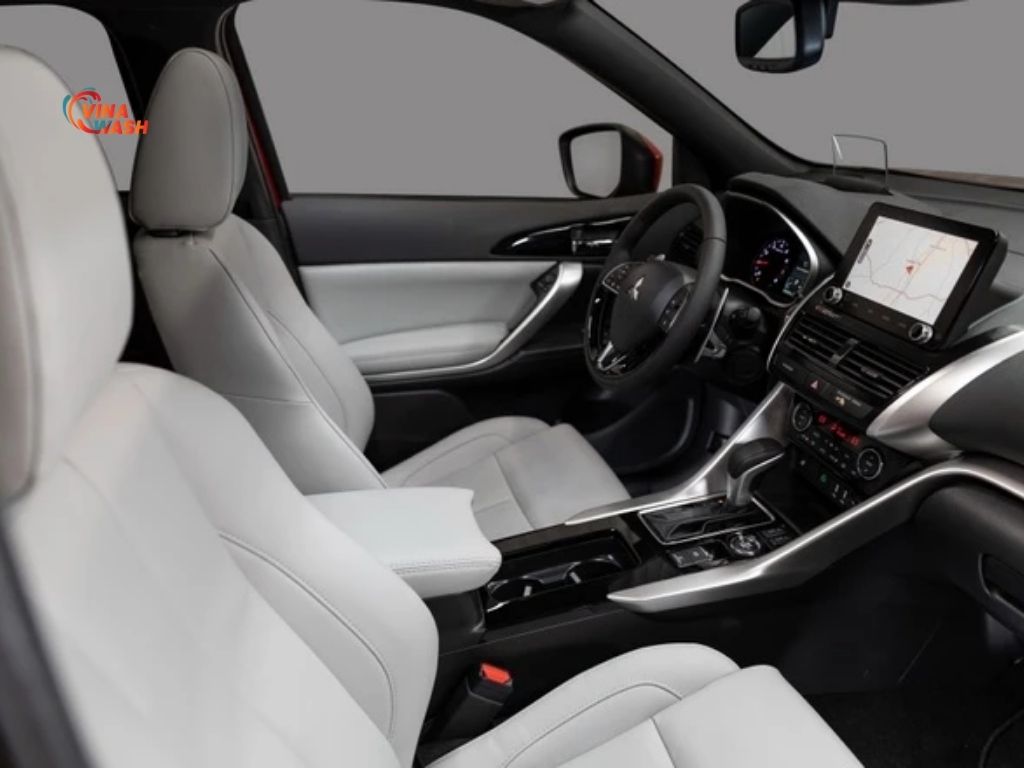 Vô lăng và ghế ngồi Eclipse Cross