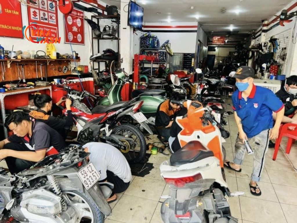 Đem ra tiệm sửa xe chuyên nghiệp nếu các cách trên không có tác dụng 
