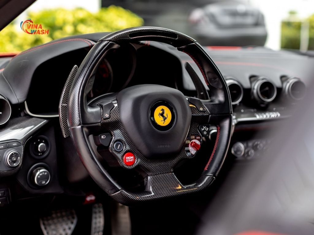 Vô lăng Ferrari F12 Berlinetta