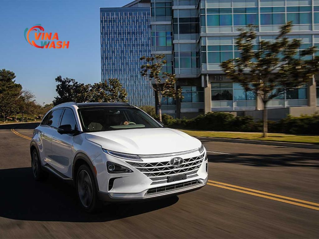 Tại sao Hyundai Nexo lại được gọi là xe của tương lai? Câu trả lời nằm ở công nghệ hydro tiên tiến, thiết kế sang trọng và khả năng tự đỗ độc đáo.