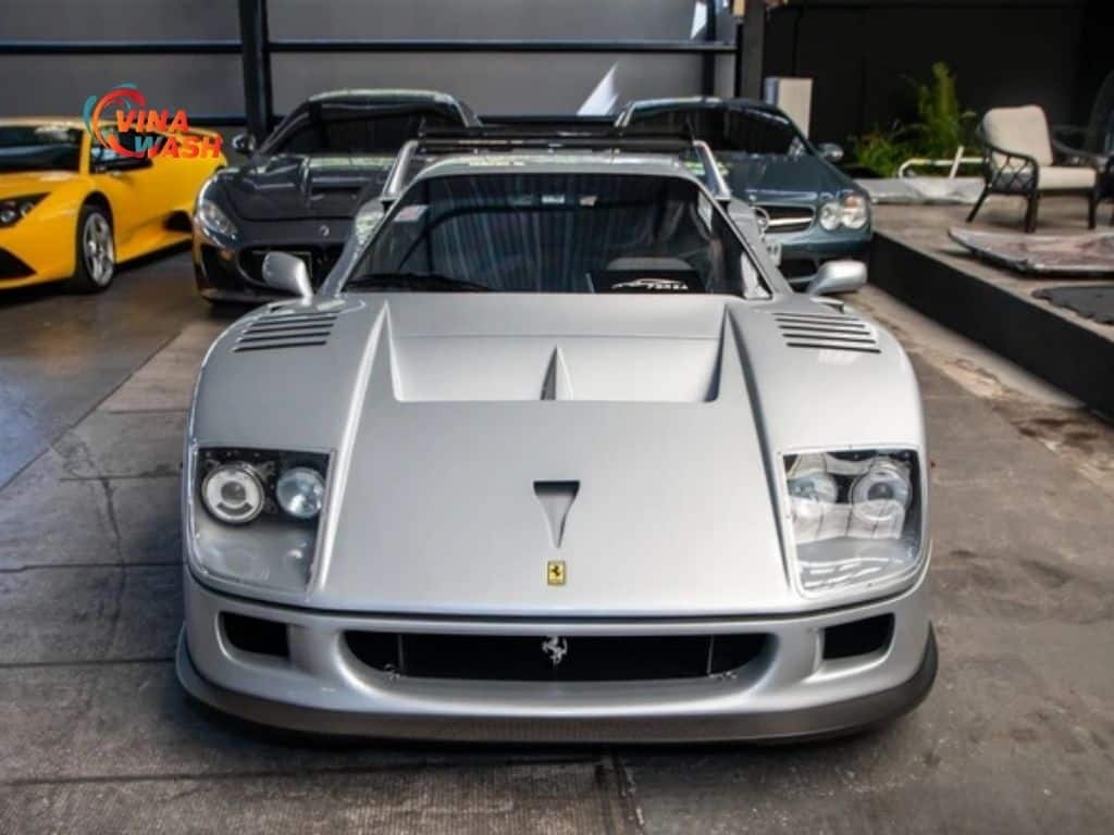 Thiết kế đầu xe của Ferrari F40