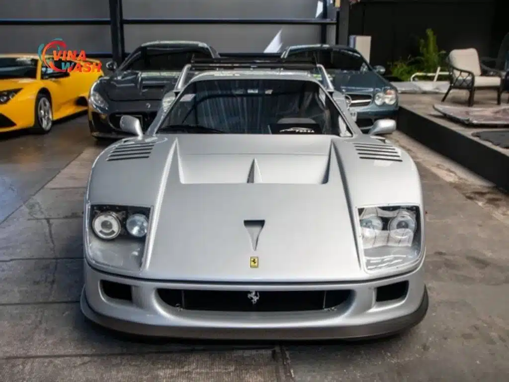 Thiết kế đầu xe của Ferrari F40