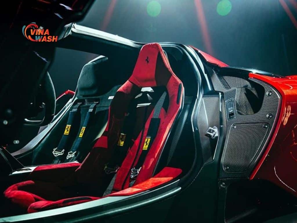 Ghế ngồi Ferrari F80