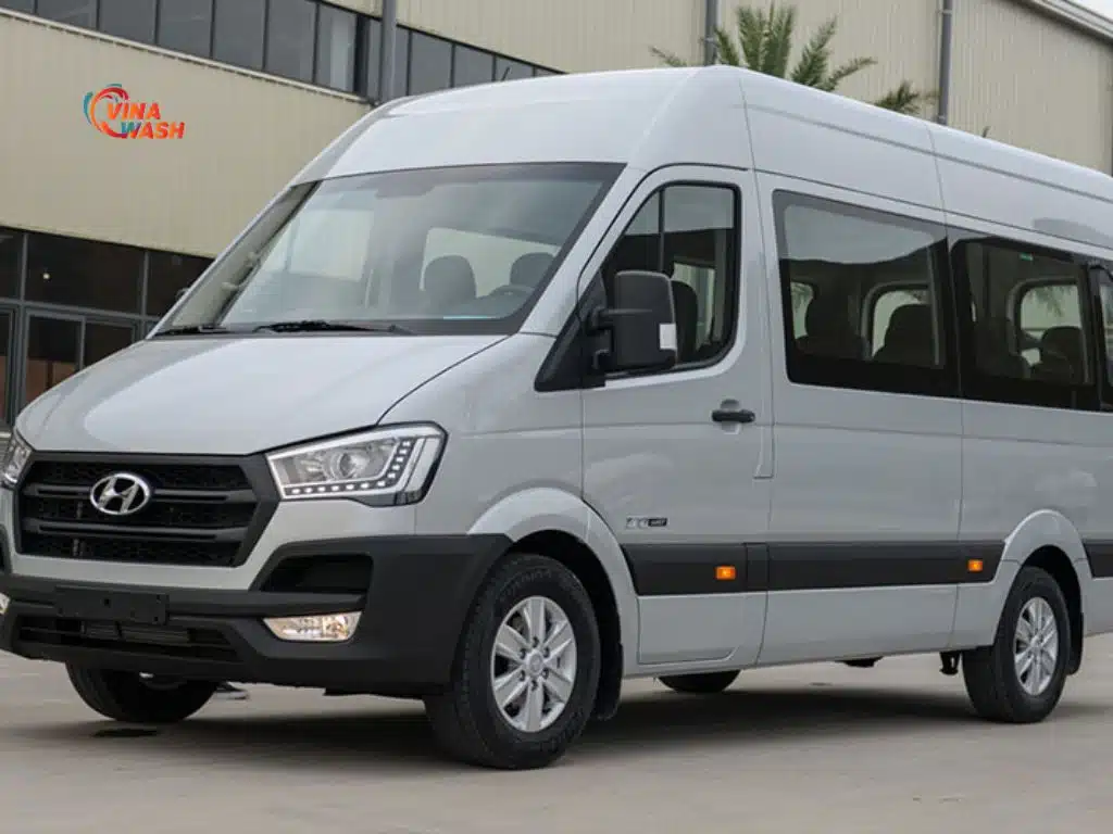 Hyundai Solati thiết kế ngoại thất vuông vức, sắc nét và nội thất rộng rãi, thoải mái