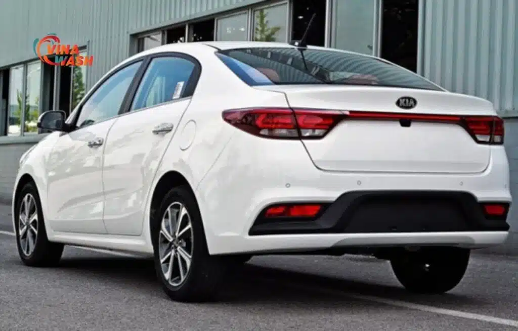 Thiết kế đuôi xe của Kia Rio