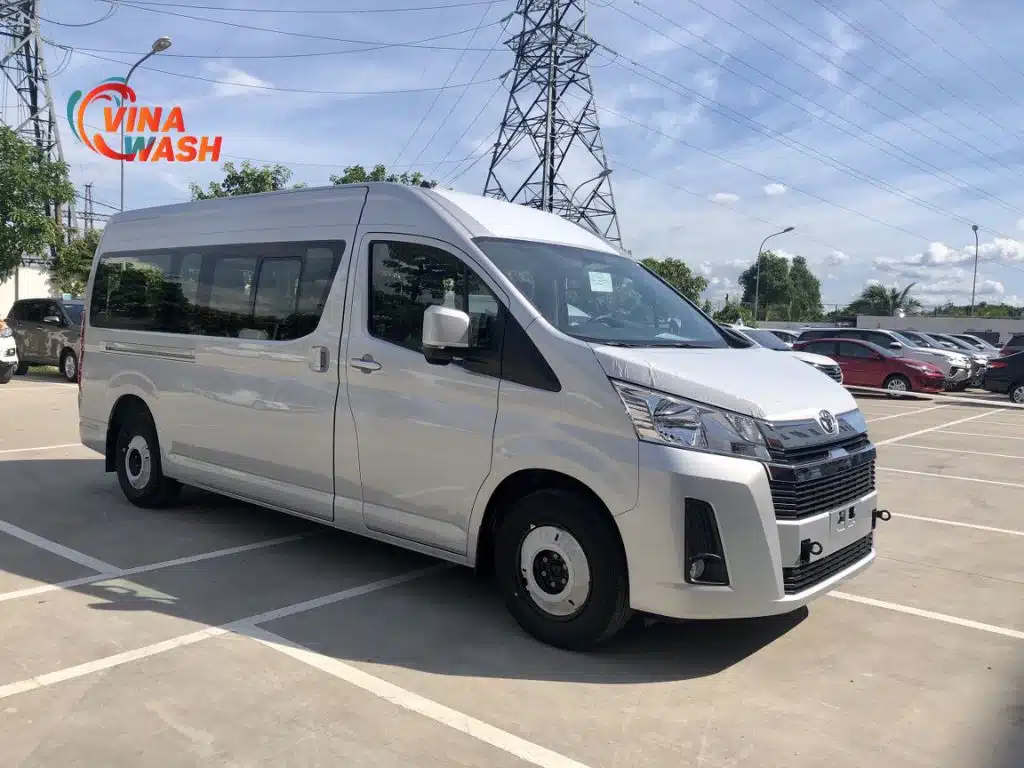 Thiết kế đầu xe của Toyota Hiace