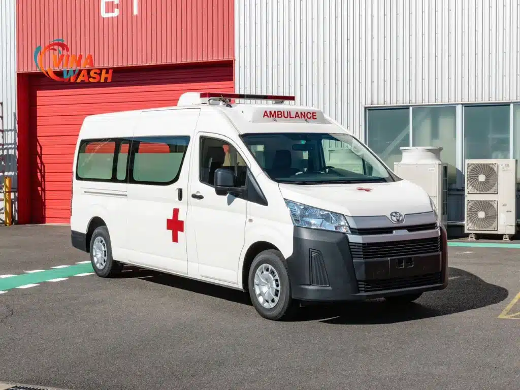 Toyota Hiace là mẫu xe thường được sử dụng làm xe cấp cứu 